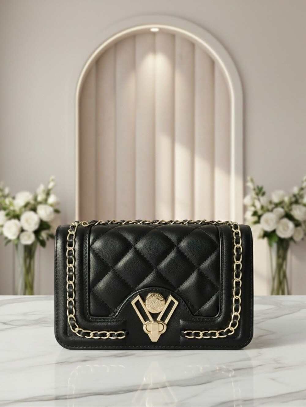 Elegant Black Quilted Chain Bag